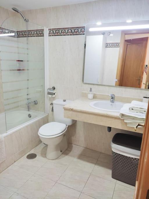Apartamento Renovado En El Centro De Бенальмадена Экстерьер фото