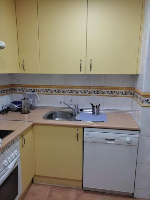 Apartamento Renovado En El Centro De Бенальмадена Экстерьер фото